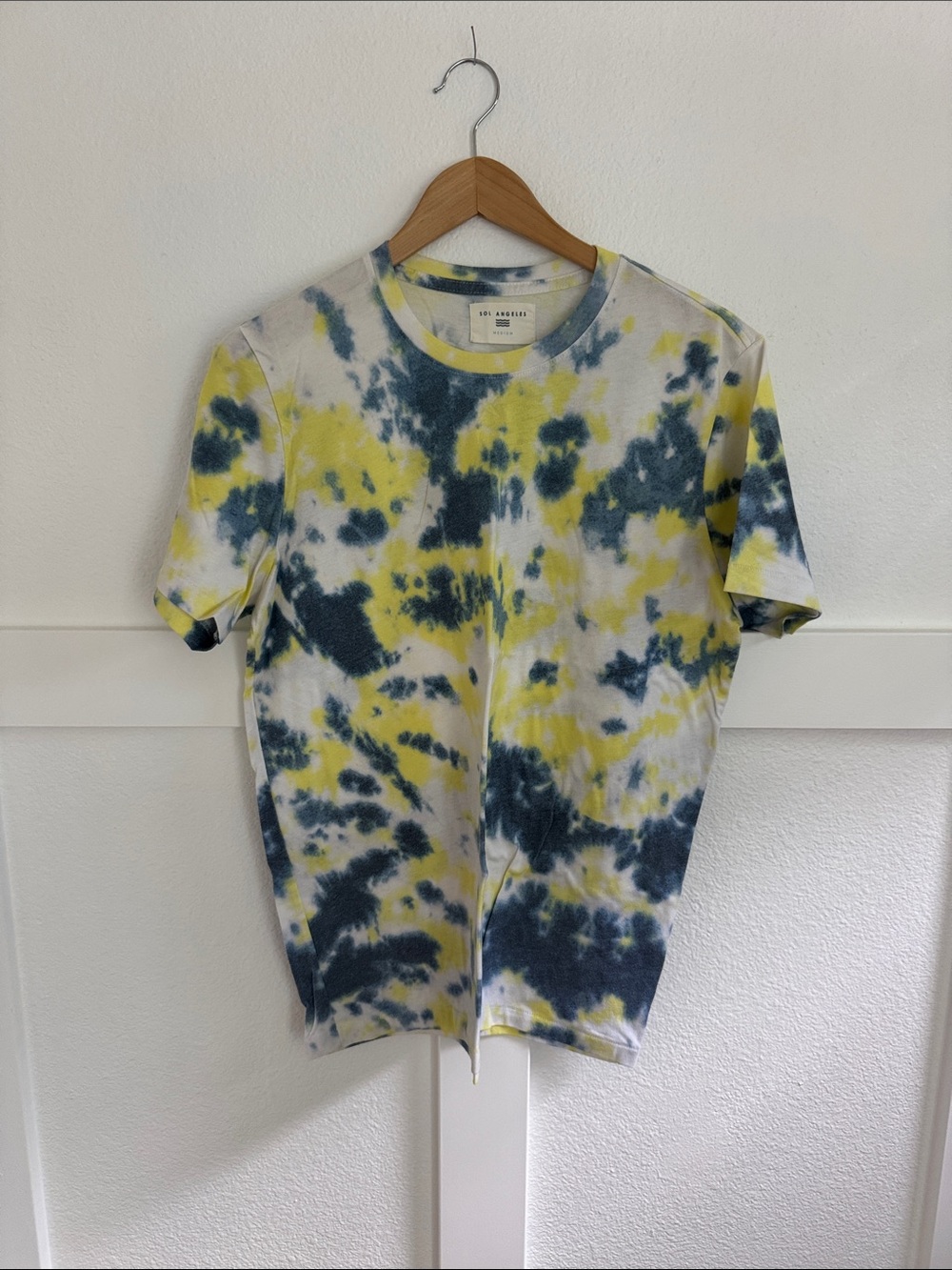 Sol Angeles Apparel Yellow & Navy Tie-Dye Short Sleeve Tee - Medium